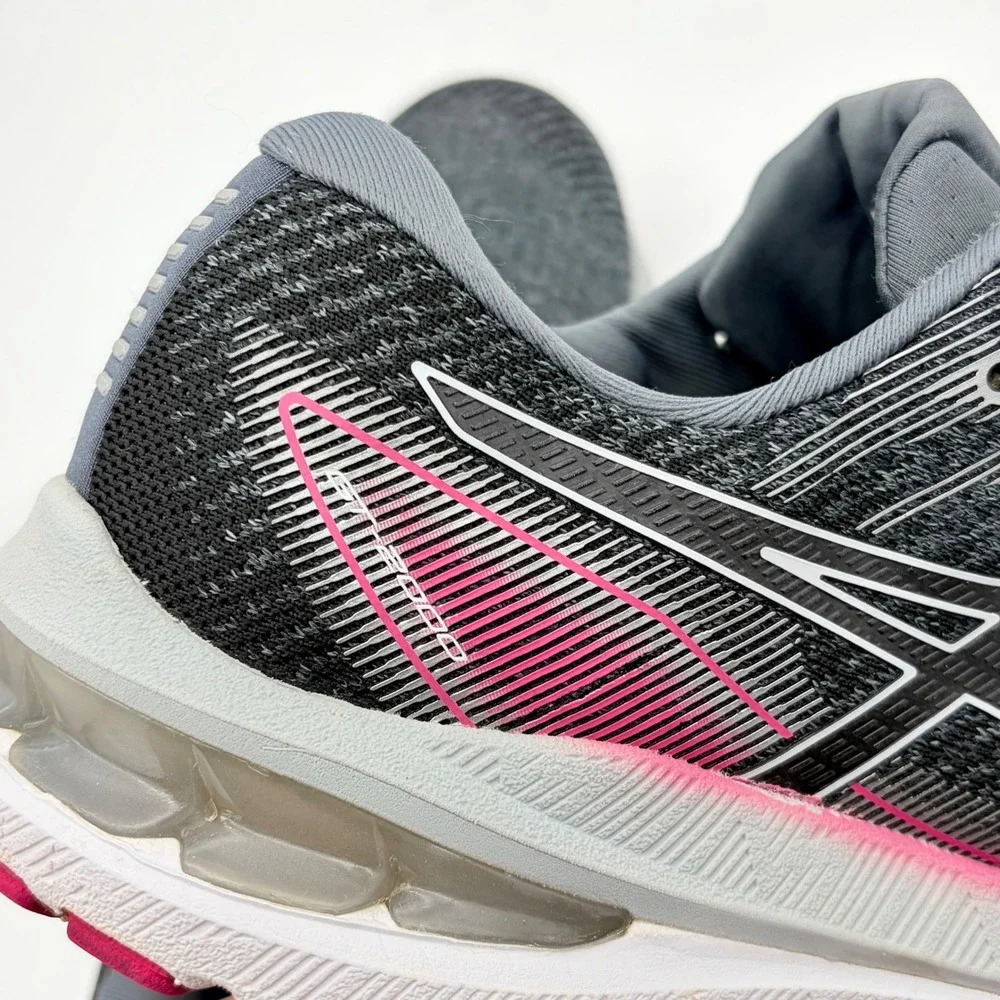 Asics excellent preowned